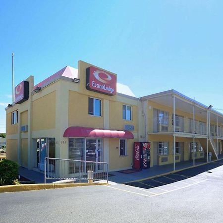Econo Lodge At Military Circle Норфолк Экстерьер фото