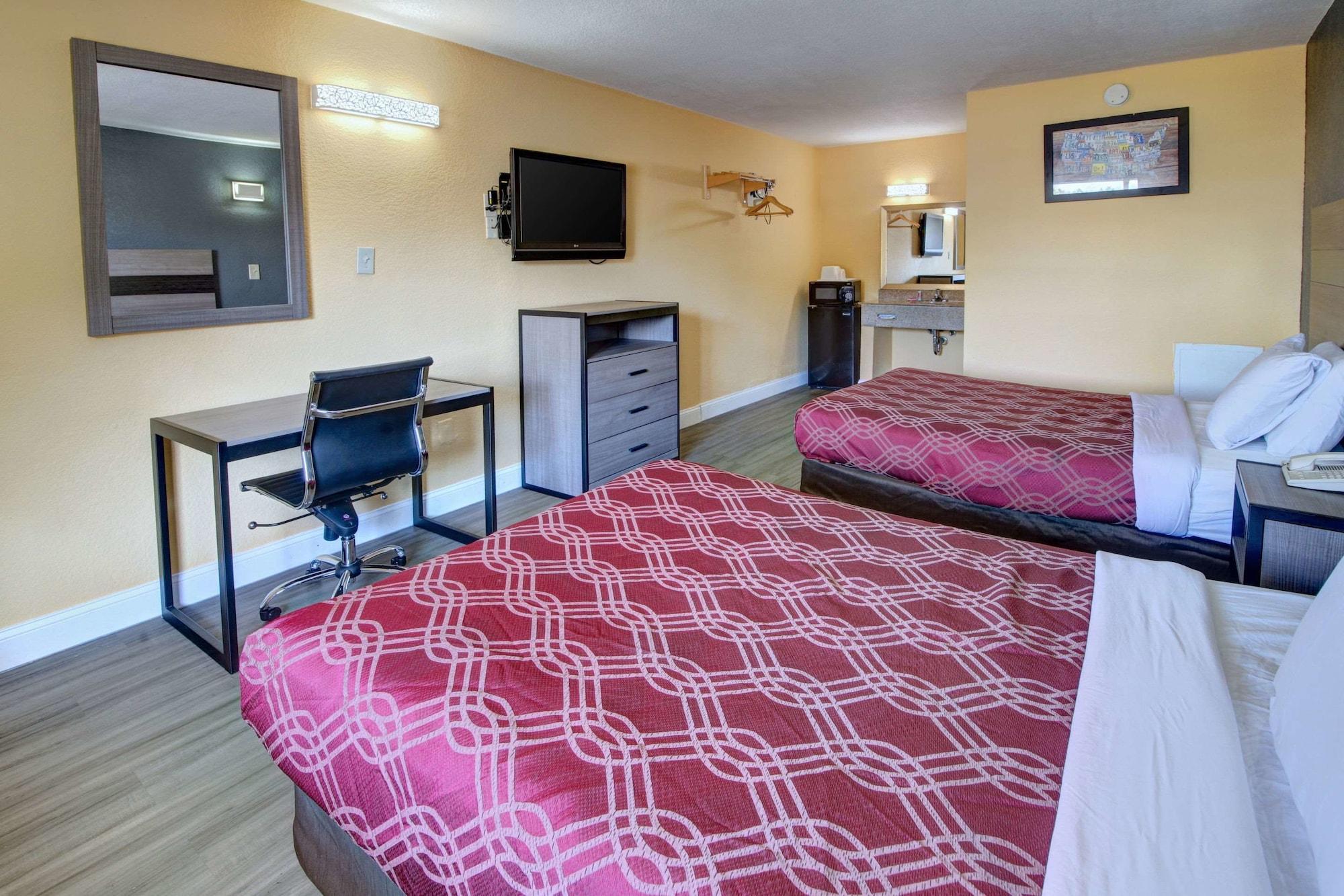 Econo Lodge At Military Circle Норфолк Экстерьер фото
