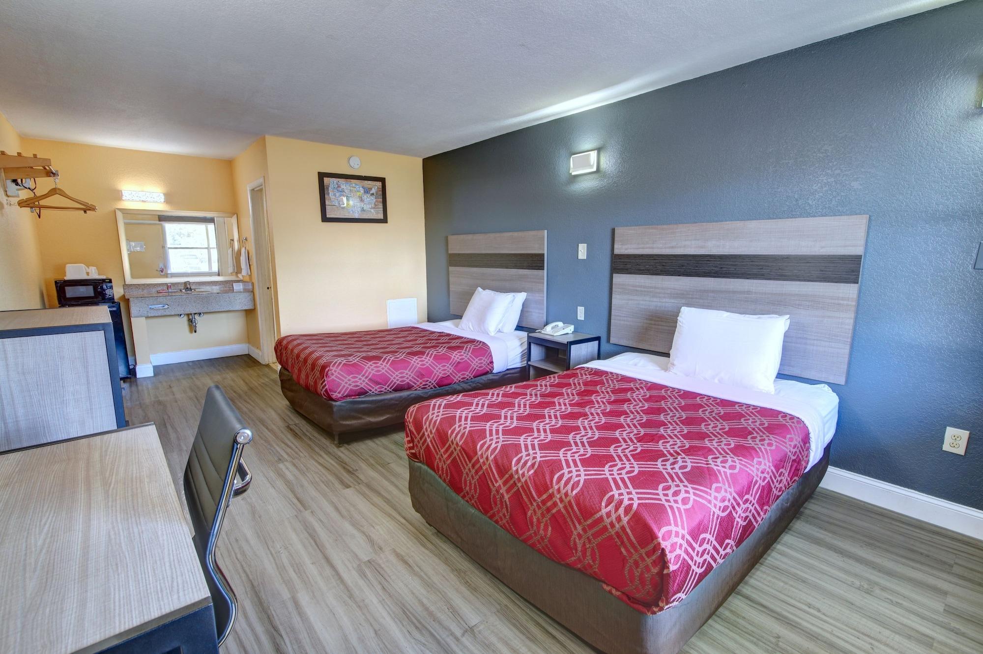 Econo Lodge At Military Circle Норфолк Экстерьер фото